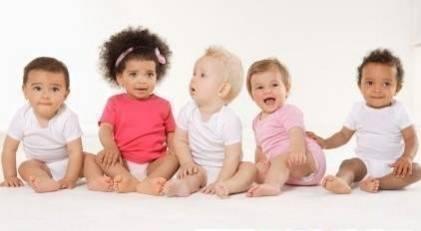 宝宝吃瓜幼儿园视频,幼儿园温馨日常瞬间